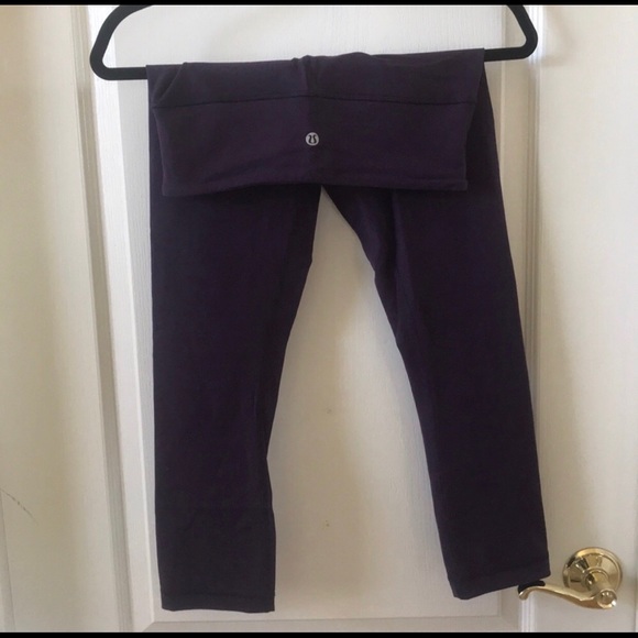 Lululemon cropped wunder unders - Picture 2 of 6